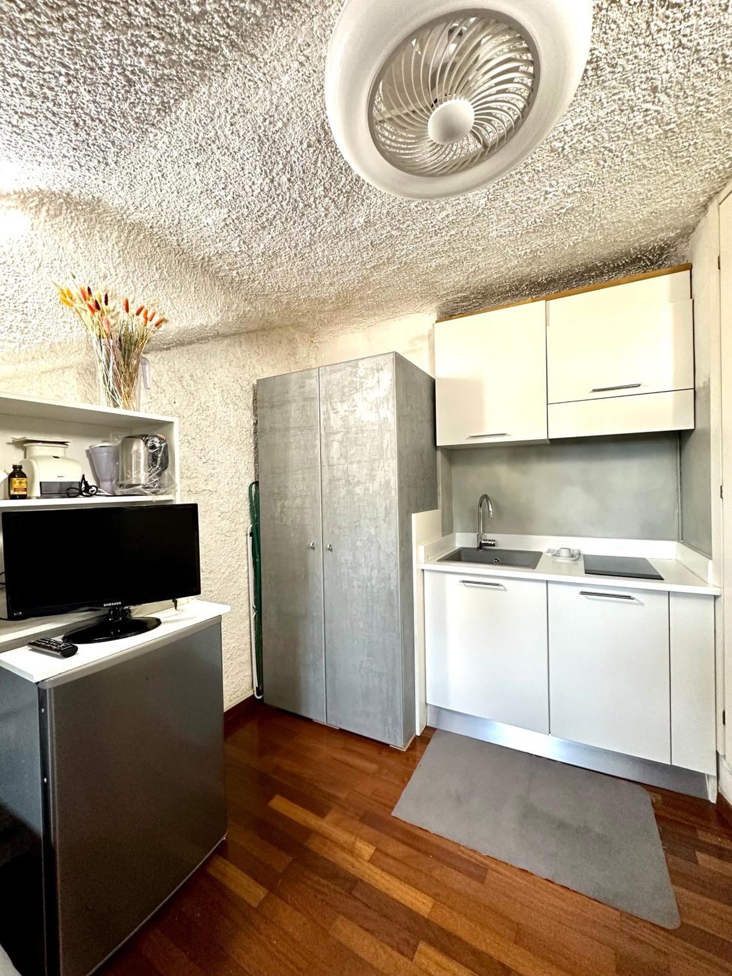 Porta Venezia - San Babila Milano Appartement Buitenkant foto